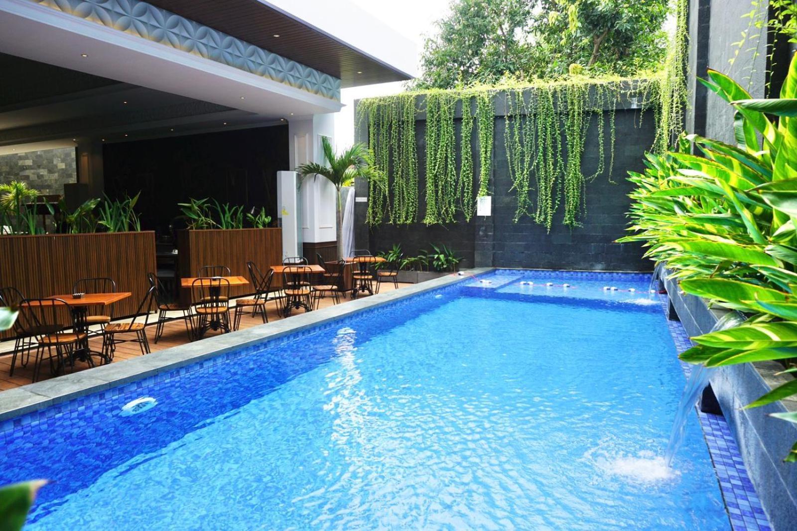 The Malioboro Hotel & Conference Center Jogjacarta Exterior foto